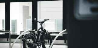 Elektrikli Bisikletler ve Sanat: Yaratıcı Modifikasyonlar ve Tasarımlar elektrikli bisiklet, en iyi elektrikli bisikletler, elektrikli bisiklet fiyatları, katlanır elektrikli bisiklet, elektrikli dağ bisikleti, elektrikli bisiklet modelleri, elektrikli bisiklet tavsiyeleri, elektrikli bisiklet menzili, elektrikli bisiklet motor gücü, elektrikli bisiklet şarj süresi