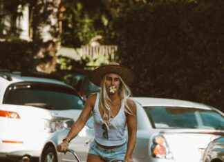 Elektrikli Bisikletlerde Ses Sistemleri: Müzik Dinlemenin Keyfini Çıkarın elektrikli bisiklet, en iyi elektrikli bisikletler, elektrikli bisiklet fiyatları, katlanır elektrikli bisiklet, elektrikli dağ bisikleti, elektrikli bisiklet modelleri, elektrikli bisiklet tavsiyeleri, elektrikli bisiklet menzili, elektrikli bisiklet motor gücü, elektrikli bisiklet şarj süresi