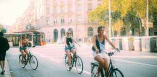 Elektrikli Bisikletlerin Büyük Şehirlerdeki Rolü elektrikli bisiklet, en iyi elektrikli bisikletler, elektrikli bisiklet fiyatları, katlanır elektrikli bisiklet, elektrikli dağ bisikleti, elektrikli bisiklet modelleri, elektrikli bisiklet tavsiyeleri, elektrikli bisiklet menzili, elektrikli bisiklet motor gücü, elektrikli bisiklet şarj süresi