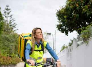 Elektrikli Bisikletlerin Ekonomik Faydaları: Yakıt Tasarrufu elektrikli bisiklet, en iyi elektrikli bisikletler, elektrikli bisiklet fiyatları, katlanır elektrikli bisiklet, elektrikli dağ bisikleti, elektrikli bisiklet modelleri, elektrikli bisiklet tavsiyeleri, elektrikli bisiklet menzili, elektrikli bisiklet motor gücü, elektrikli bisiklet şarj süresi