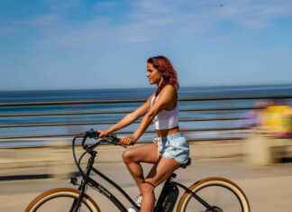 Elektrikli Bisikletler ve Akıllı Şehirler İleri Görüşlü Ulaşım Çözümleri Elektrikli Bisikletler ve Akıllı Şehirler İleri Görüşlü Ulaşım Çözümleri