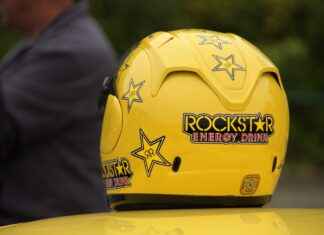 Elektrikli Bisiklet Güvenliği: Kask ve Koruma Ekipmanları Elektrikli Bisiklet Güvenliği: Kask ve Koruma Ekipmanları