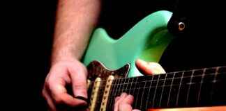 Kamp ve Doğa Aktiviteleri için Elektrikli Bisiklet Kullanımı Kamp ve Doğa Aktiviteleri için Elektrikli Bisiklet Kullanımı