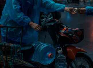 Elektrikli Scooter ile Kaldırımda Gitmek Yasak mı? Elektrikli Scooter ile Kaldırımda Gitmek Yasak mı?