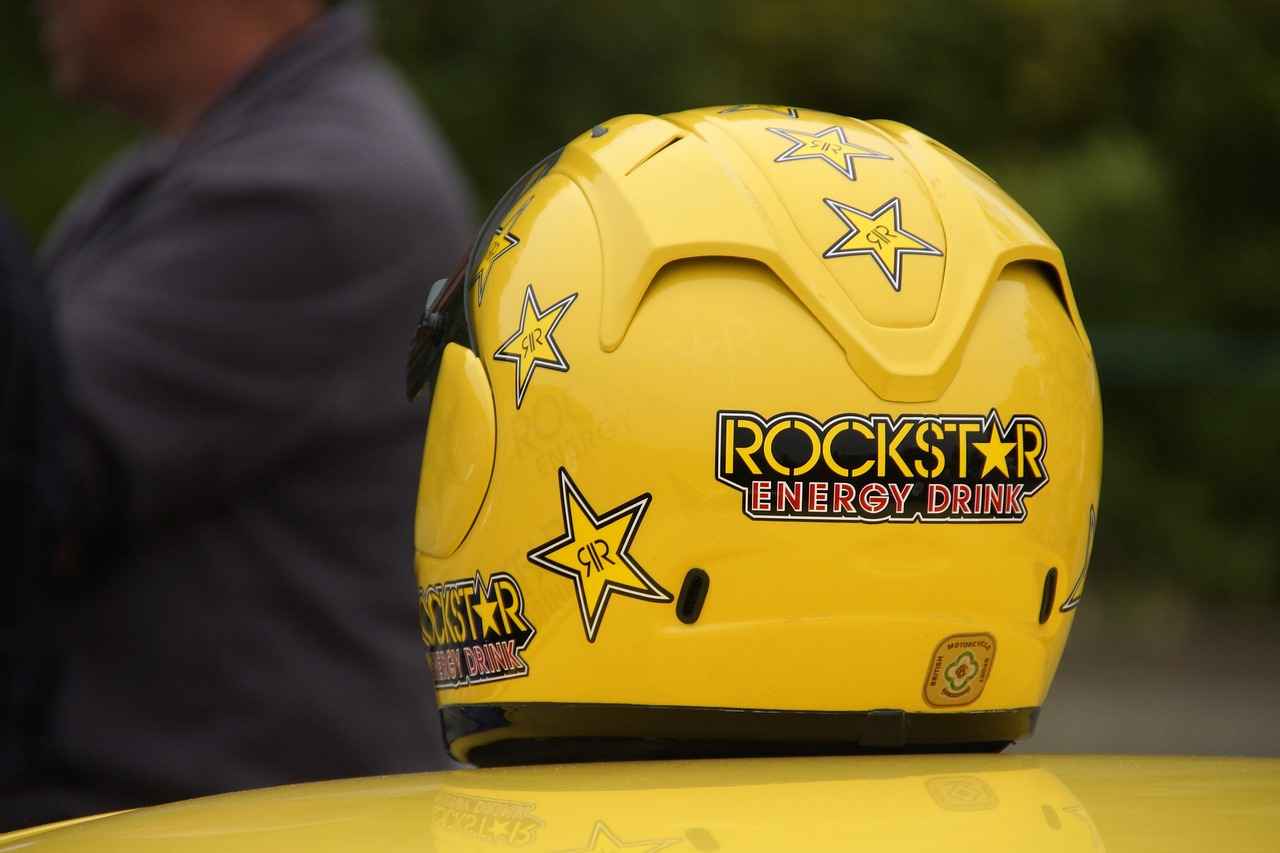 Elektrikli Bisiklet Güvenliği: Kask ve Koruma Ekipmanları