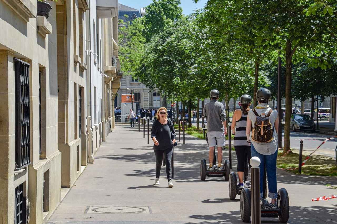 Elektrikli Scooter Nedir?