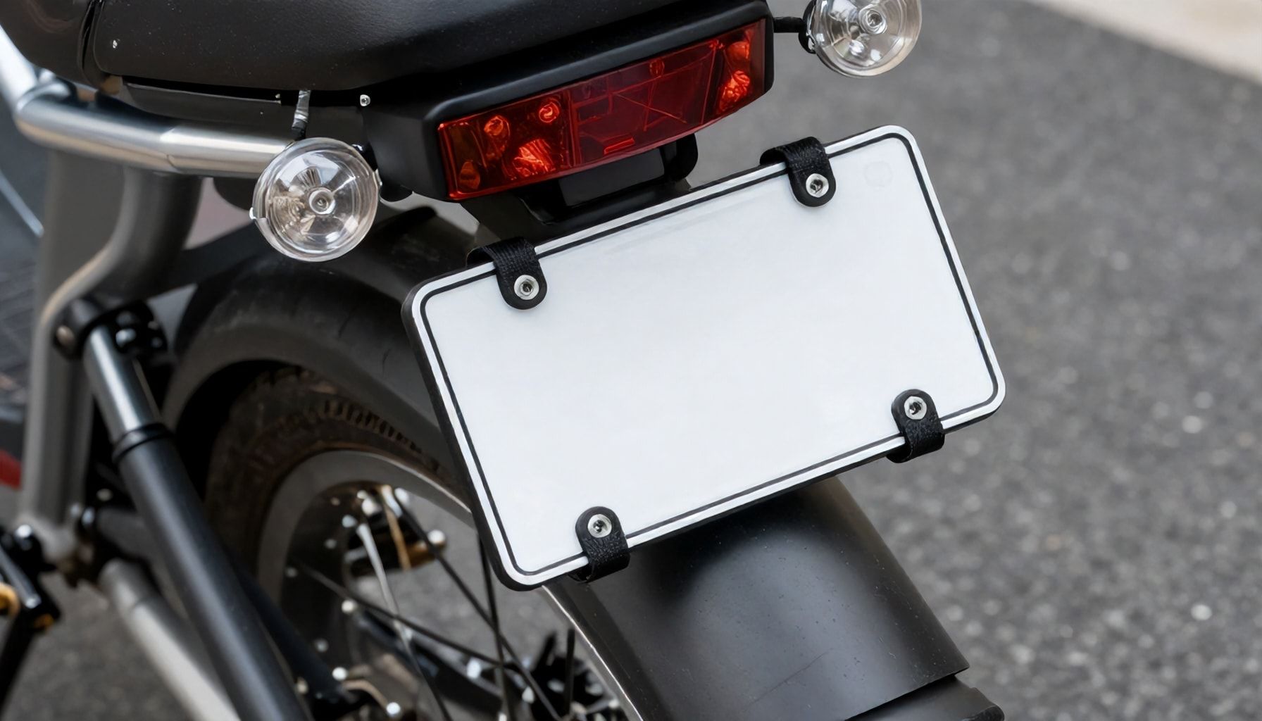 5 Yöntemle Elektrikli Bisiklet Plakasını Doğru Şekilde Takın*