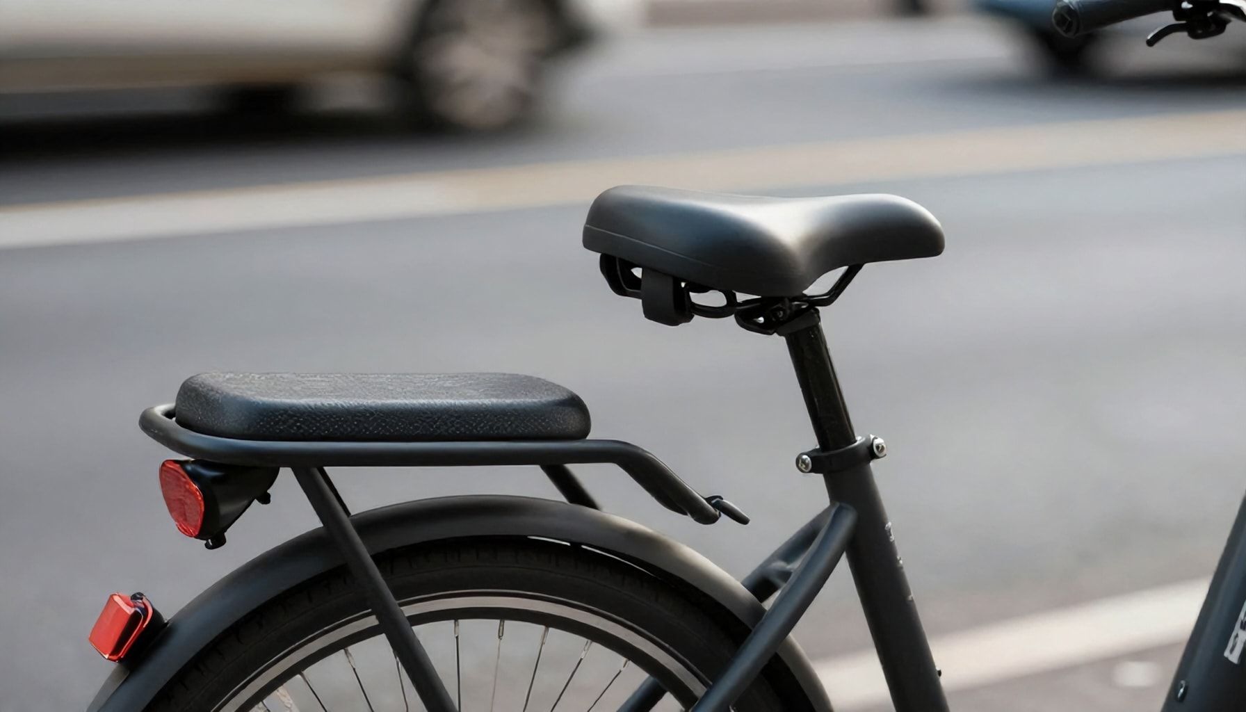 Elektrikli Bisiklet Arka Koltuk: Şehir Trafiğında Güvenli Seyahat İçin 4 Temel Kurallı*