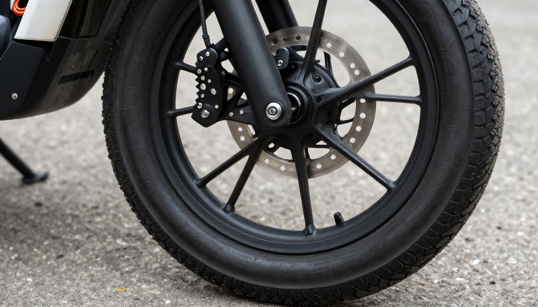 Elektrikli Bisiklet Lastiği Nasıl Doğru Şekilde Montaj Edilir?*