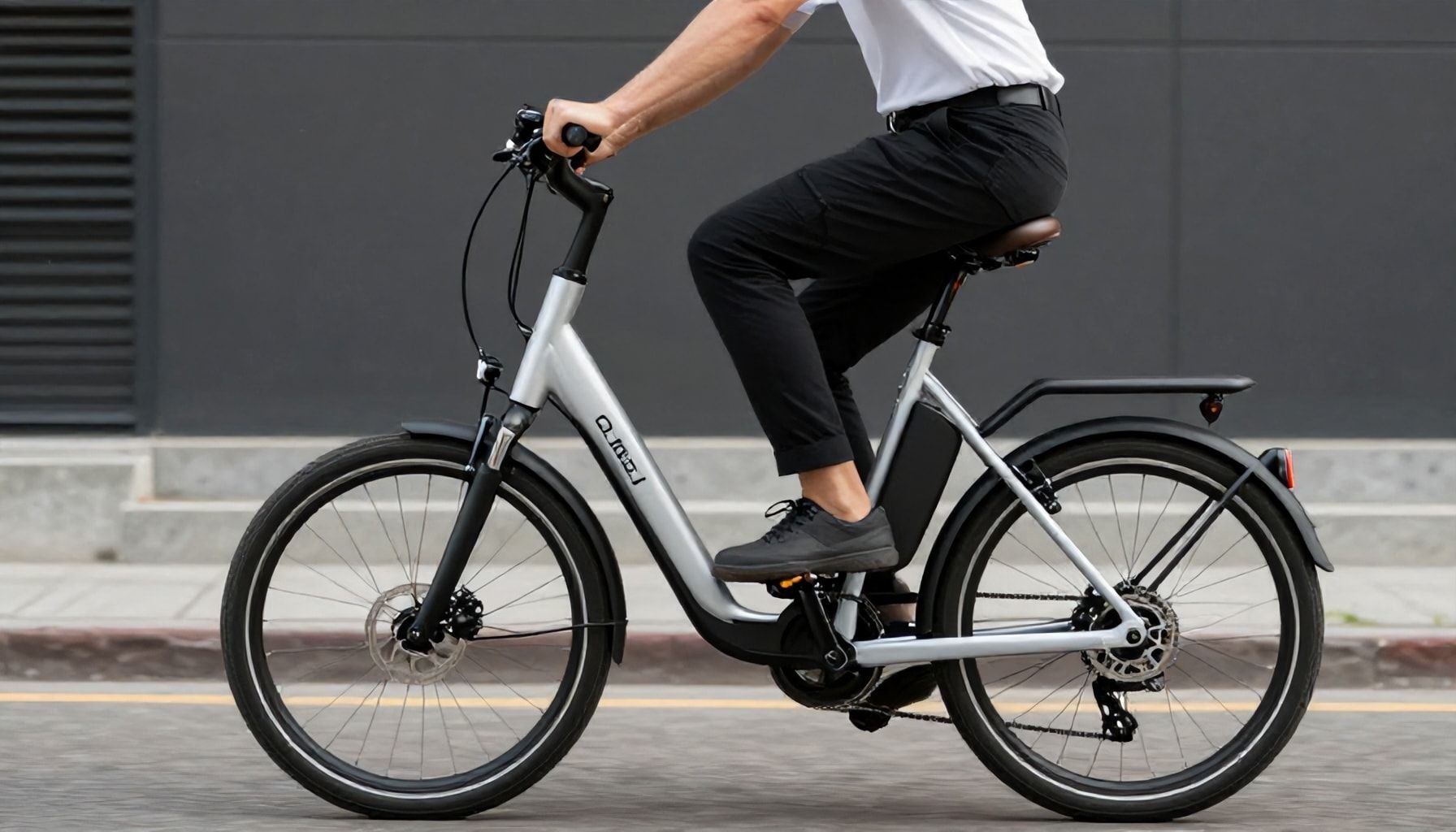 Elektrikli Bisikletle Nasıl 30 Dakikada 10 Kilometre Gezersiniz?*